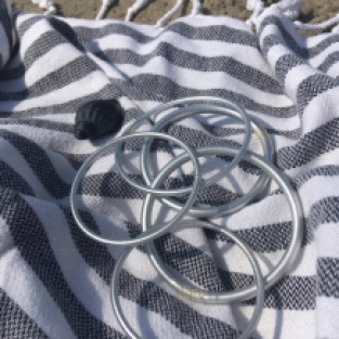 1 Silverleaf mantra armband;  STANDAARD DIKTE.